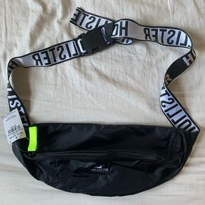 hollister fanny pack